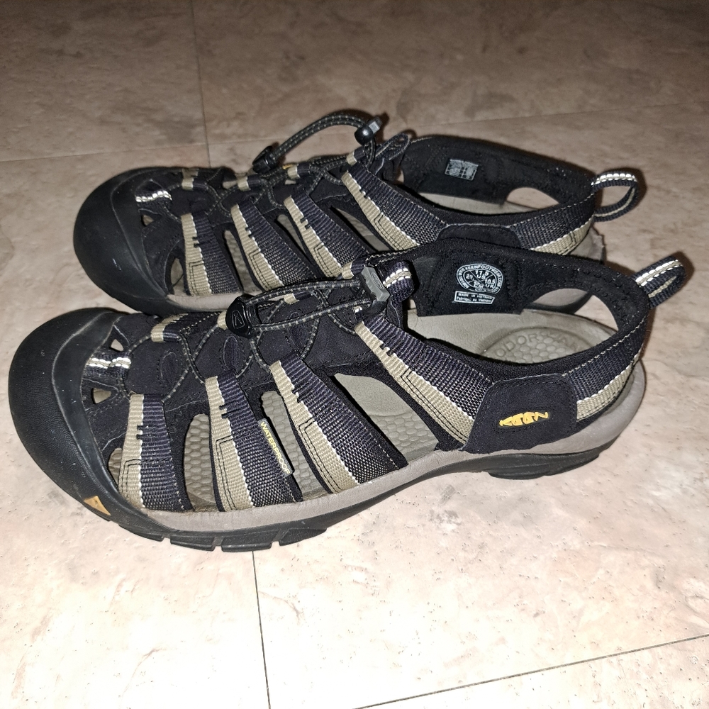Keen Newport H2 Waterproof Hiking Sport Sandals Water Shoe Mens Size 11.5